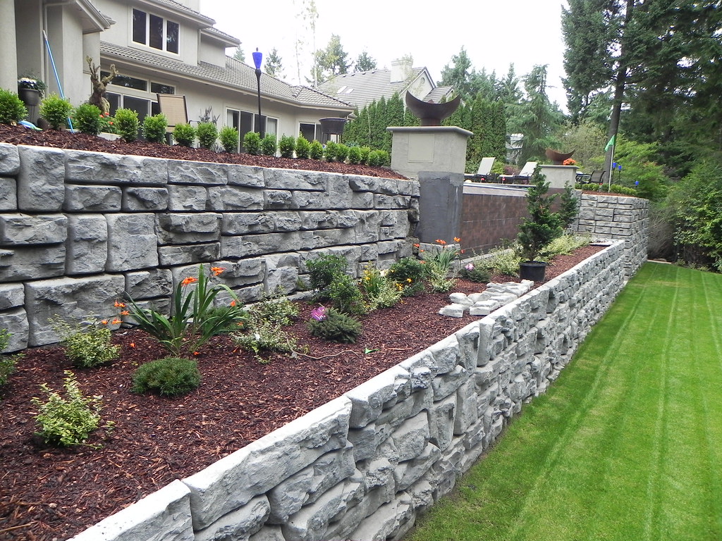Retaining Walls Services Image